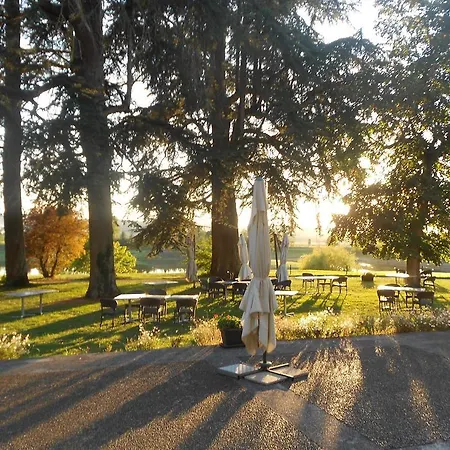 Campsite Camping Parc Du Chateau D'allot 3*